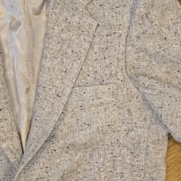 Farah Gray Tweed Blazer with Elbow Patches - Picture 9 of 15